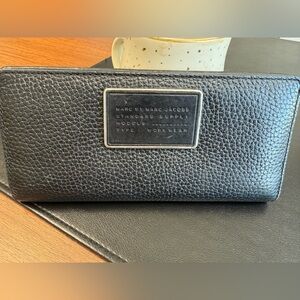 Marc Jacobs Wallet. Excellent condition